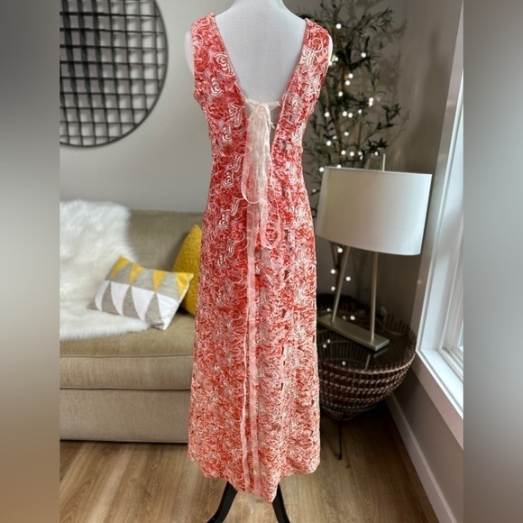 Velvet floral cutout pattern column dress SZ S - Picture 2 of 9